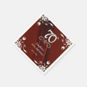 シックなシルバーフローラフレームバーガンディ70誕生日 スタンダードカクテルナプキン (角)