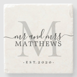 シックなシルバーモノグラム結婚スクリプト名の日付 ストーンコースター