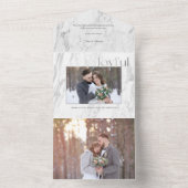 シックなシルバー大理石うれしそうなタイポグラフィ写真 オールインワン招待状 (内側)