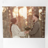 シックなシルバー大理石うれしそうなタイポグラフィ写真 三つ折りクリスマスカード (内部最初)