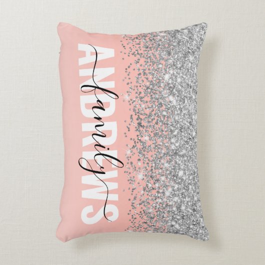 シックなシルバー紙吹雪ピンクグラデーションファミリーモノグラム アクセントクッション (正面(垂直))