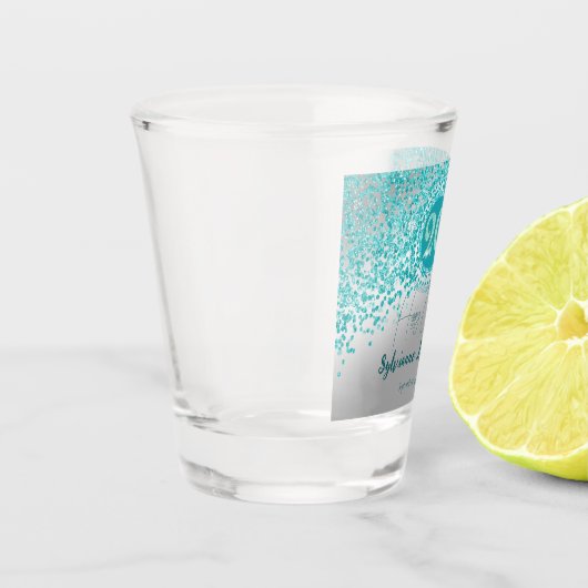 シックなシルバー&ティール(緑がかった色)ブルーグリッター20th誕生日ギフト ショットグラス (左)