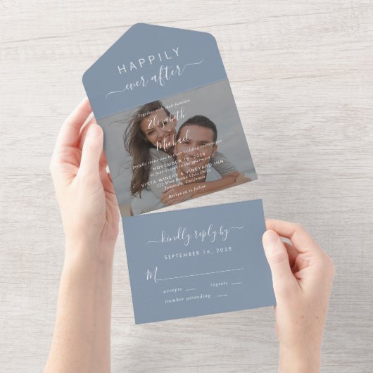シックなスクリプトフォト0verlay Dusty Blue 結婚's オールインワン招待状 (貼ってはがせる)