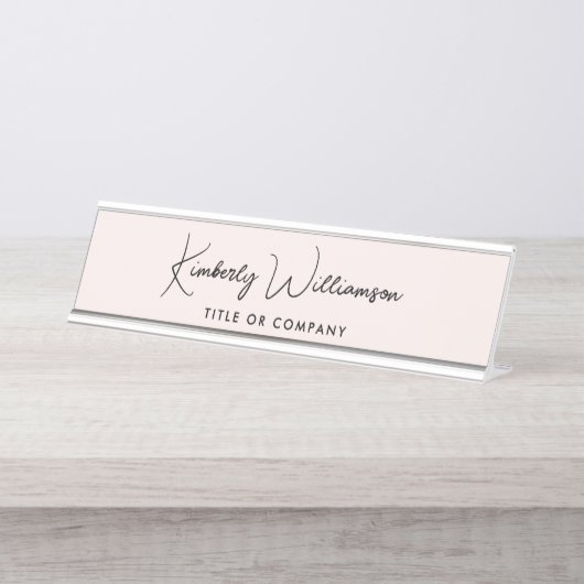 シックなスクリプトプロフェッショナルピンク デスクネームプレート (正面)