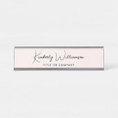 シックなスクリプトプロフェッショナルピンク デスクネームプレート (正面)