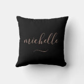 シックなスクリプトモノグラムブラック金ゴールドスワッシュ クッション (裏面)