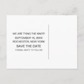 シックなタイポグラフィ日付ポストカードを保存、黒 案内ポストカード (裏面)