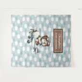 シックなテディベアパイロットブルーブラウンお祝い タペストリー (正面(横))