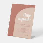 シックなテラコッタタイムカプセル1st誕生日サイン 台座サイン (正面)