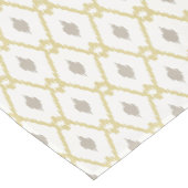 シックなニュートラルイエロールーペイカットダイヤモンドパターン ショートテーブルランナー (コーナー)