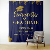 シックなネイビーブルーと金ゴールド卒業写真の背景 タペストリー (インサイチュ)