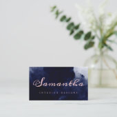 シックなネイビーブルーウォーターカラー抽象芸術赤面ピンク 名刺 (スタンド正面)