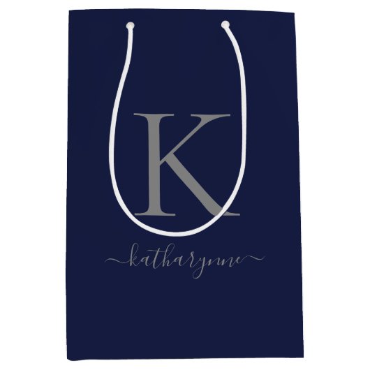 シックなネイビーブルーシルバーモノグラム名 ミディアムペーパーバッグ (正面)