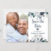 シックなネイビーブルー白い花の結婚式の日付を保存 マグネット招待状 (正面)