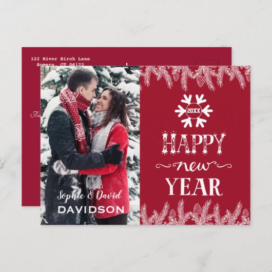 シックなハッピーニューイヤータイポグラフィホワイトパイン写真 インビテーションポストカード (正面/裏面)