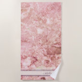 シックなバラピンククリスタルモノグラム名マーブルアゲート ビーチタオル (正面)