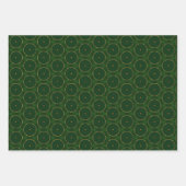 シックなパイングリーンと金ゴールド装飾クリスマス ラッピングペーパーシート (正面)