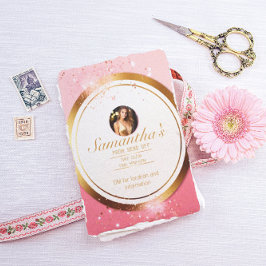 シックなパウダーピンクと金ゴールドカスタマイズ可能なプロムフライヤー チラシ