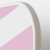 シックなパステルピンクストライプストライプのパーソナライズされたズ ピックルボールラケット (左詳細)