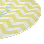 シックなパステル調の黄色いティール（緑がかった色）のシェブロンのカスタムのモノグラム カッティングボード (角)