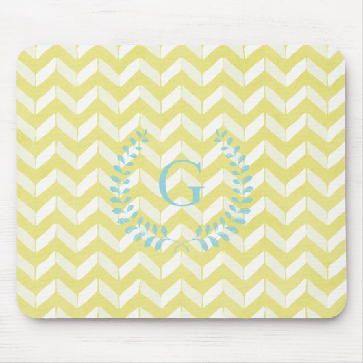 シックなパステル調の黄色いティール（緑がかった色）のシェブロンのカスタムのモノグラム マウスパッド (正面)