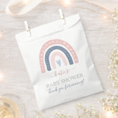 シックなピンクとブルーのレインボーベビーシャワー フェイバーバッグ (クリップ留めされた状態)
