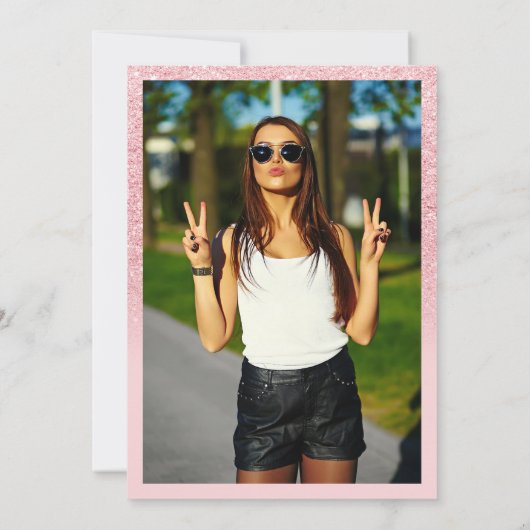 シックなピンクのグリッターグラデーショングラデーション写真こんにちは30 招待状 (裏面)