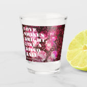 シックなピンクのレトロディスコボール新結婚婚ズ ショットグラス (正面)