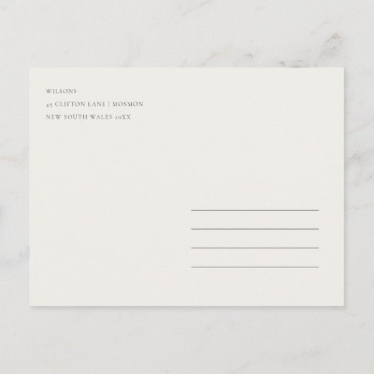 シックなピンクのワイルドフラワーモノグラムクレスト日付を保存 案内ポストカード (裏面)