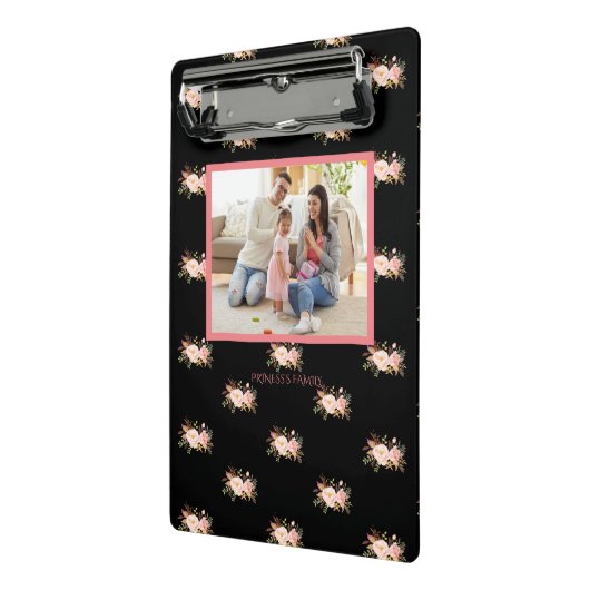 シックなピンクの水の色のフローラルパターンファミリーフォト ミニクリップボード (アングル2)