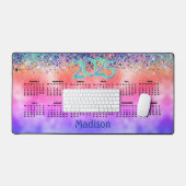 シックなピンクの虹色フェイクグリッター2025カレンダー デスクマット (キーボード&マウス)