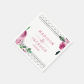 シックなピンクフローラ&シルバードットモノグラム結婚ズ スタンダードカクテルナプキン (角)