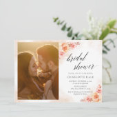 シックなピーチウォーターカラーフローラフォトブライダルシャワー 招待状 (スタンド正面)