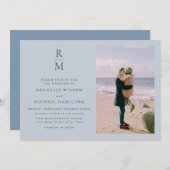 シックなフォトブルーホワイトモノグラム結婚ズ 招待状 (正面/裏面)