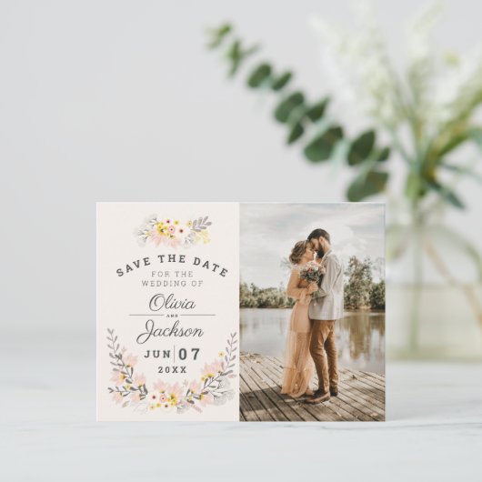 シックなフローラ婚約写真の日付ジグソー ポストカード (スタンド正面)