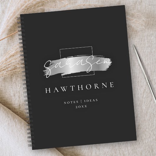 シックなブラシストローク黒フェイク銀ブラシモノグラム ノートブック