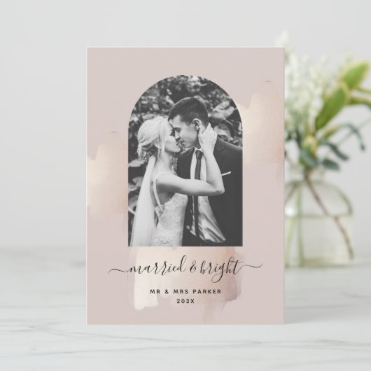 シックなブラシストローク | 明るい結婚したフォトアーチ シーズンカード (スタンド正面)