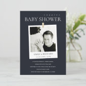 シックなブラックカスタムフォトカップル赤ちゃんシャワー招待状 サンキューカード (スタンド正面)