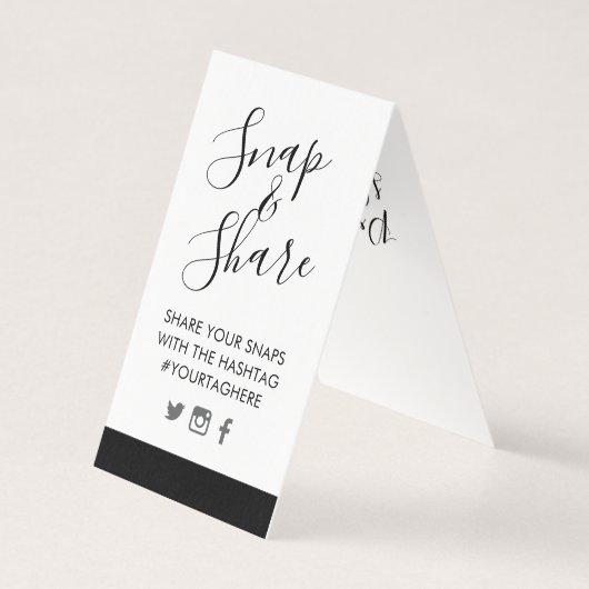 シックなブラックストライプウェディングパーティーハッシュタグミニサイン (裏面)