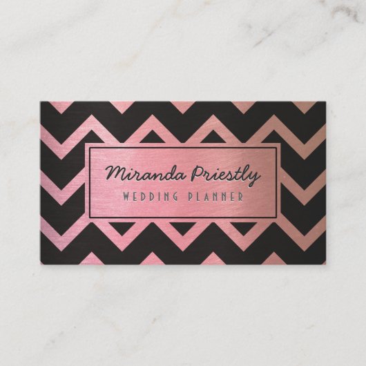 シックなブラックバラ金ゴールドシェブロン波ストライプのパターン 名刺 (正面)