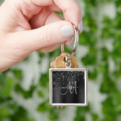 シックなブラック滴下グリッターブラッシュドメタルモノグラム キーホルダー (手)