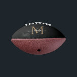 シックなブラック金ゴールドモノグラムガーリースフェミニンクリプト アメリカンフットボール<br><div class="desc">トレンディーシックかわいいブラック金ゴールドモノグラムガーリースクリプフェミニントエレガントモダン・フットボール</div>