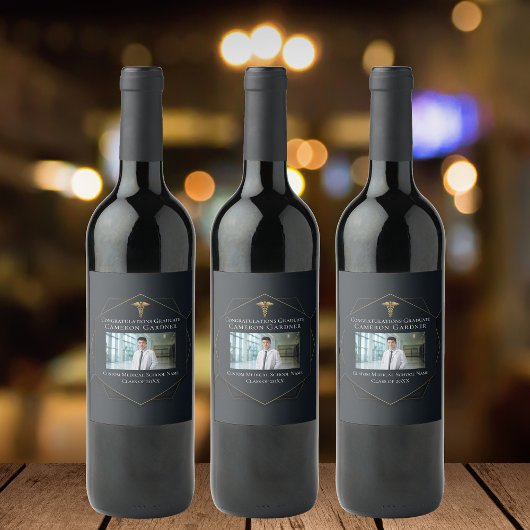 シックなブラック金ゴールド医学部卒業写真 ワインラベル