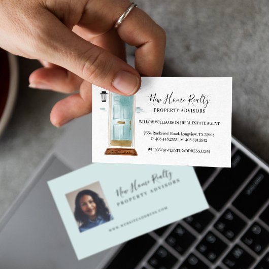 シックなブルーウォーターカラーフロントドア実在エステートフォト 名刺