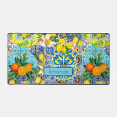 シックなブルーターコイズシチリアの柑橘系フローラタイル デスクマット (正面)