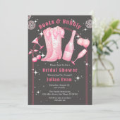 シックなブーツ&バブリー女性のカーボーイピンクブライダルシャワー 招待状 (スタンド正面)