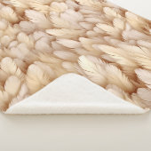 シックなベージュの羽のパターン シェルパブランケット (3/4)