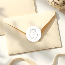 シックなベージュハンドドロードボウ&リボンモノグラムクレスト ラウンドシール