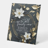 シックなホワイト金ゴールドフローラ結婚リースシーティングサイン 台座サイン (正面)