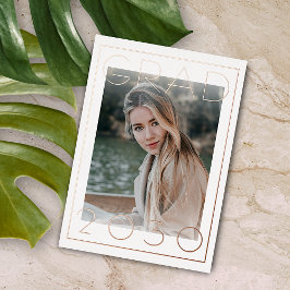 シックなミニマリストのゴールドフォイル卒業発表 箔招待状